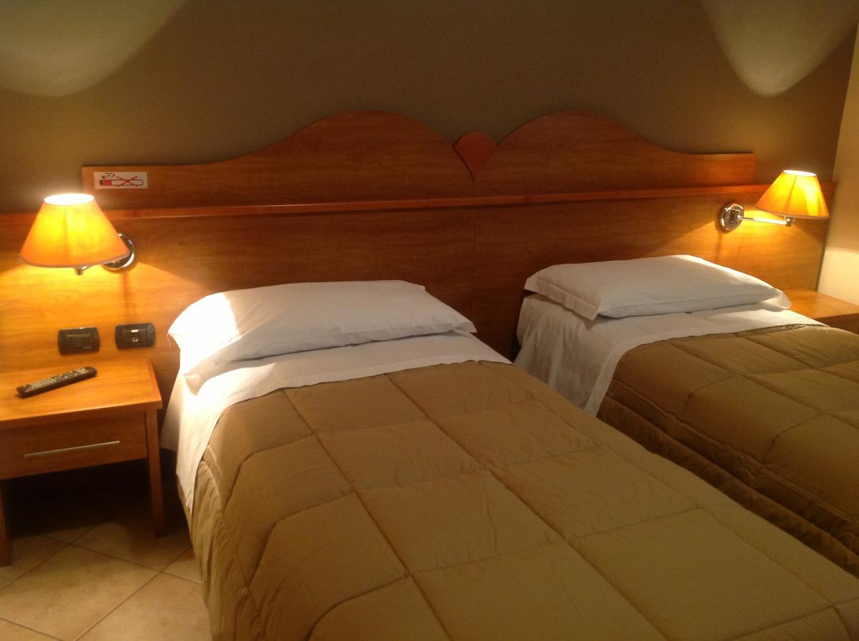 סורבולו Hotel Trattoria Contini מראה חיצוני תמונה